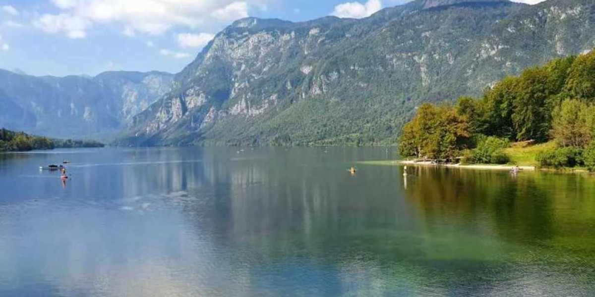 In visita a Lago di Bohinj