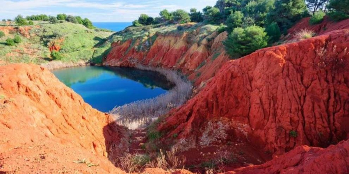 Cava di Bauxite di Spinazzola in Puglia