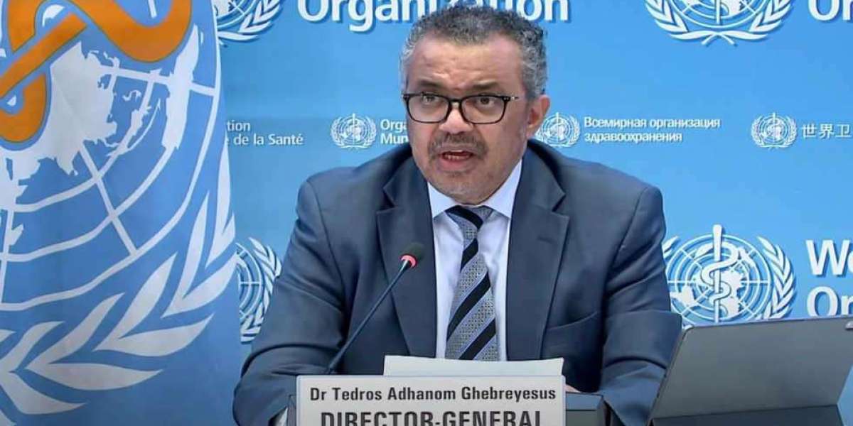 Tedros autorizza l’OMS ad agire contro la disinformazione.