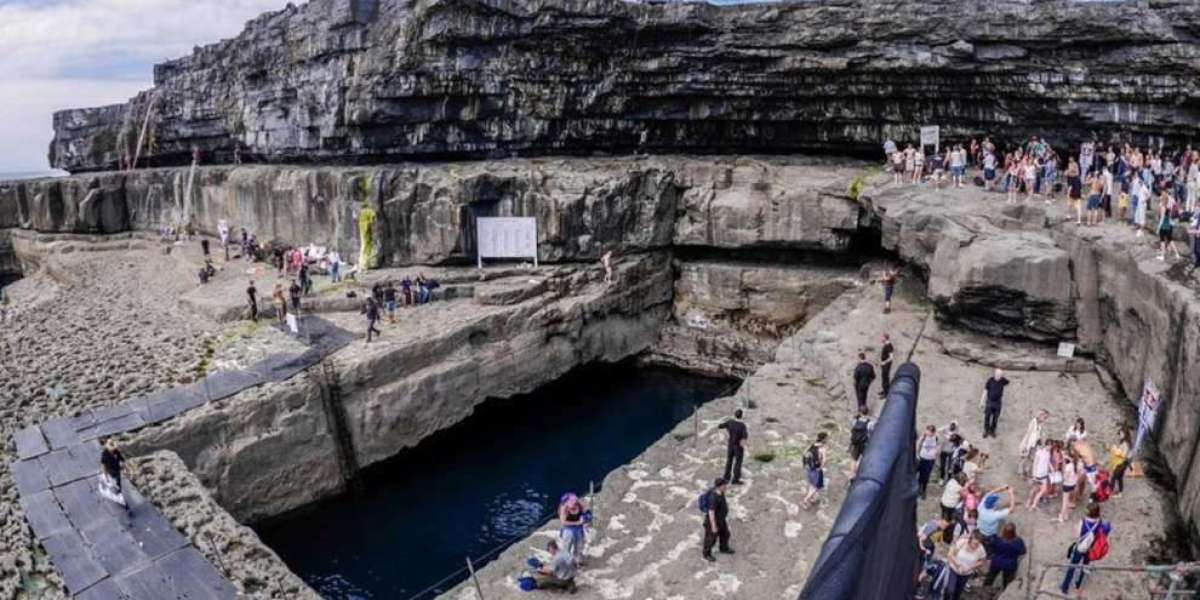 Piscina naturale rettangolare Wormhole