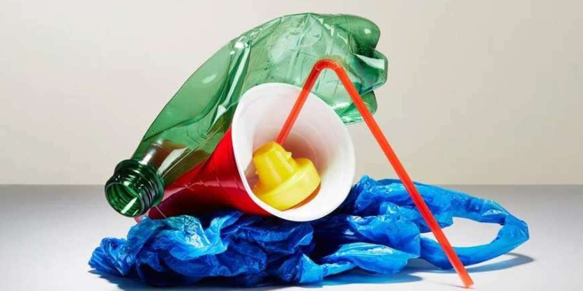 Il primo database sulla plastica