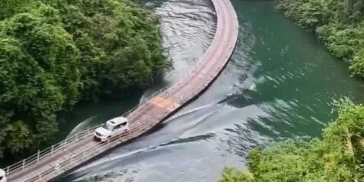 Ponte stradale galleggiante di Shiziguan