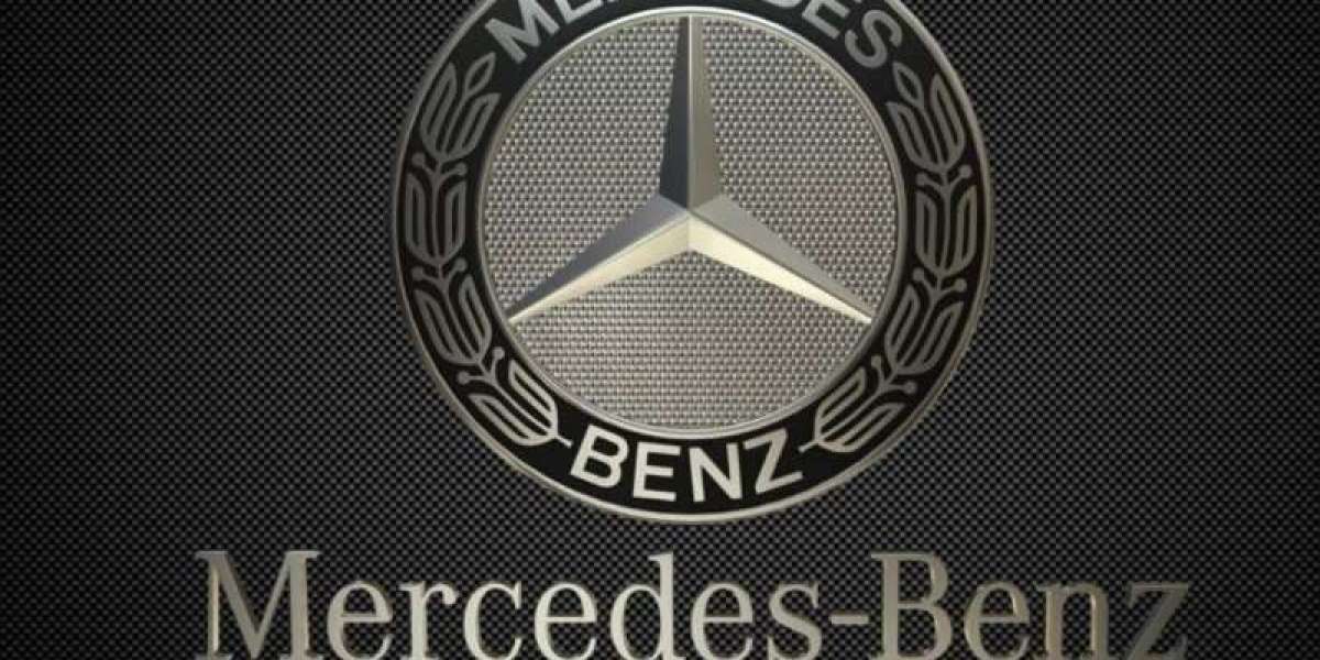 Mercedes Classe S cade dal trono della classe di lusso