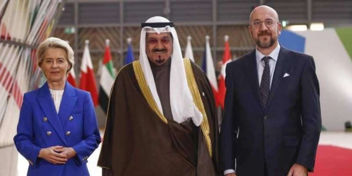 L'UE corteggia gli sceicchi del petrolio